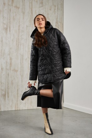 Жіноча куртка Stimma Сатінія. Це стильна куртка з плащової тканини стане чудовою. . фото 2