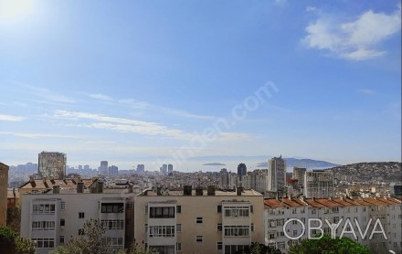 Это просторная квартира в азиатской части Стамбула с видом на Принцевы острова. . . фото 1