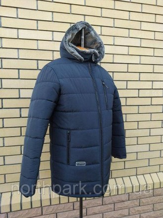Тепла і легка класична зимова чоловіча куртка із хутряним комірцем, зі зйомним к. . фото 4