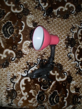 Продаю
Настольну лампу
переносну
з жабкою"
Стан справний
всі деталі  н. . фото 3