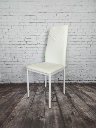 Стильный стул с удобной спинкой и оббивкой из высококачественного кожзаменителя.. . фото 2