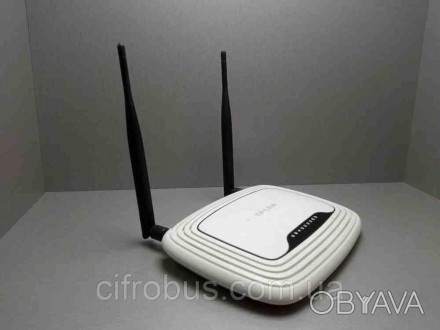 Wi-Fi-роутер, стандарт Wi-Fi: 802.11n, макс. скорость: 300 Мбит/с, коммутатор 4x. . фото 1