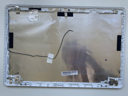 Часть корпуса (Крышка матрицы и рамка) к ноутбуку Asus E502 N. Есть следы от экс. . фото 10