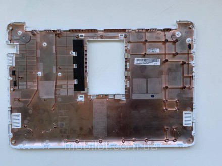 Часть корпуса Поддон к ноутбуку Asus E502 N. Есть следы от эксплуатации и повреж. . фото 3