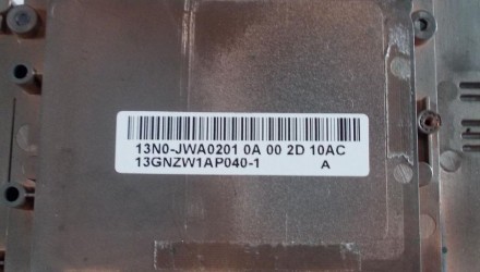 Нижня частина корпуса (піддон) з ноутбука ASUS X72D 13N0-JWA0201 13GNZW1AP040-1
. . фото 4