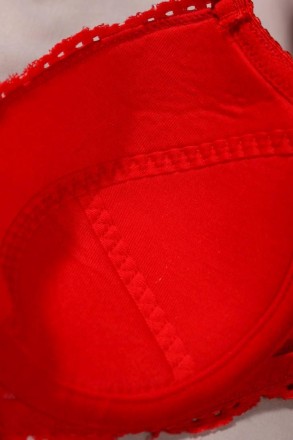 Бюстгальтер женский красный
Состав нейлон 90% спандекс 10%
Размеры в наличии 80С. . фото 6