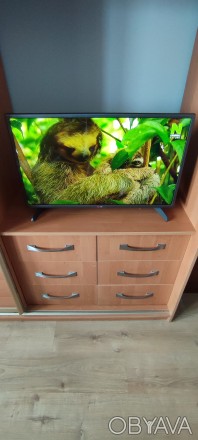 Продам телевизор LG 32 дюйма full hd в отличном состоянии. Модель 32LB563U. Имее. . фото 1