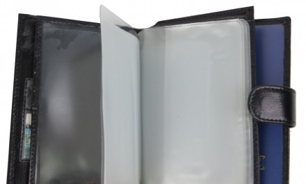
Вертикальное мужское кожаное портмоне с отделом для паспорта и визитницей Giorg. . фото 6