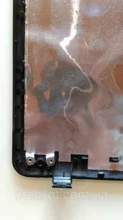Часть корпуса крышка матрицы к ноутбуку Toshiba C660. Есть повреждения и следы о. . фото 5