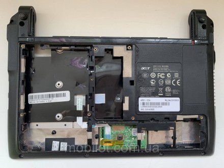 Часть корпуса Поддон к ноутбуку Acer ZH9. Есть следы от эксплуатации и поврежден. . фото 7