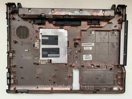 Часть корпуса Поддон к ноутбуку HP 530. Есть следы от эксплуатации и повреждение. . фото 9