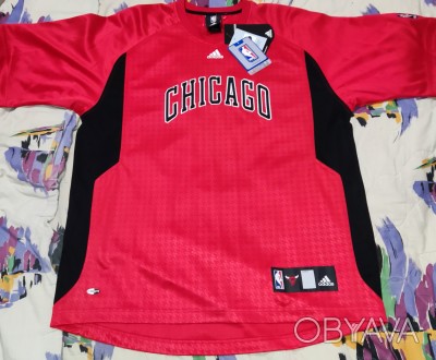 Баскетбольная футболка, джерси Adidas NBA Chicago Bulls, размер-М, длина-77см, п. . фото 1