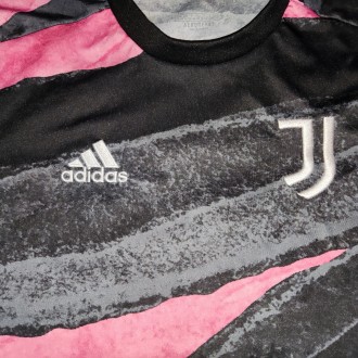 Футболка Adidas FC Juventus, размер-S, длина-65см, под мышками-47см, новое состо. . фото 4