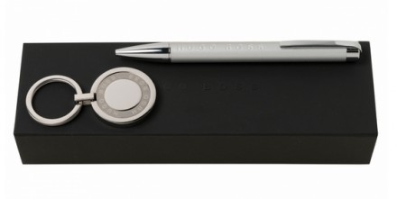 Набір кулькова ручка та брелок для ключів Chrome від німецького бренду Hugo Boss. . фото 2