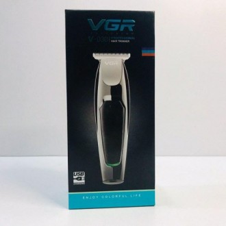 Машинка для стрижки волосся VGR V-030 легка та компактна, майже не відчувається . . фото 3