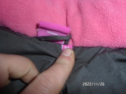 Курточка на Дівчинку
з Капюшоном
Тепла
Розмір 6а (32-34)
без Пошкоджень
Дет. . фото 4