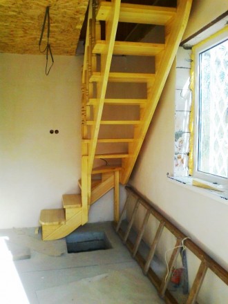 Проектируем, изготавливаем, монтируем лестницы:
- из сосны, ольхи, бука, ясеня,. . фото 9