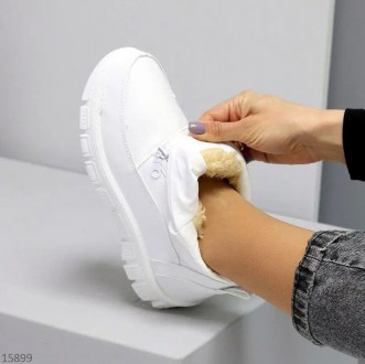 
Женские белые короткие Дутики Nike зимние
р.36,37
Размер в размер
36-23.5 см
37. . фото 11
