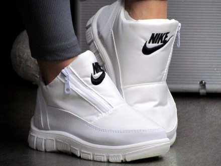 
Женские белые короткие Дутики Nike зимние
р.36,37
Размер в размер
36-23.5 см
37. . фото 6
