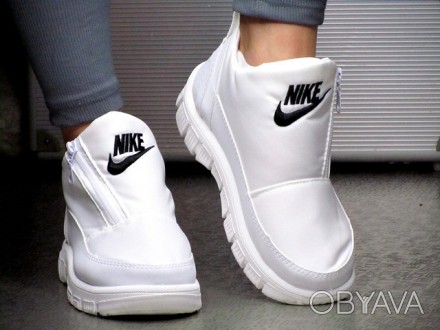 
Женские белые короткие Дутики Nike зимние
р.36,37
Размер в размер
36-23.5 см
37. . фото 1