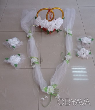 Комплект украшений для свадебного автомобиля жениха и невесты - состав: белые св. . фото 1