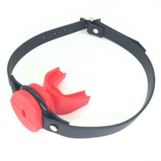 Get stuffed with CHOMP, the sporty silicone gag with adjustable rubber straps fr. . фото 2