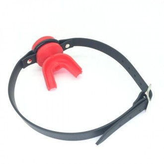 Get stuffed with CHOMP, the sporty silicone gag with adjustable rubber straps fr. . фото 3