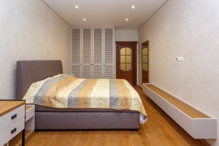 Продам 3к квартиру з ремонтом. Драгомирова, 16. Без %.. Киев. фото 1 Продам 3к квартиру з ремонтом. Драгомирова, 16. Без %.. Киев. фото 1