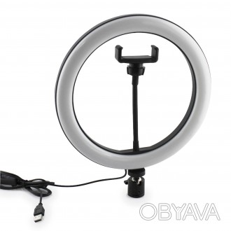 
Светодиодная лампа без штатива выполнена в виде алюминиевого кольца, пользуется. . фото 1