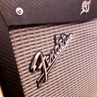 Комбопідсилювач для електрогітари гітарі гітари Fender Mustang 1.
Оригінал. Б/у.. . фото 5