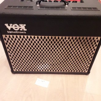 Гитарный моделирующий комбик комбоусилитель усилитель VOX AD50VT
Б/у, состояние . . фото 5