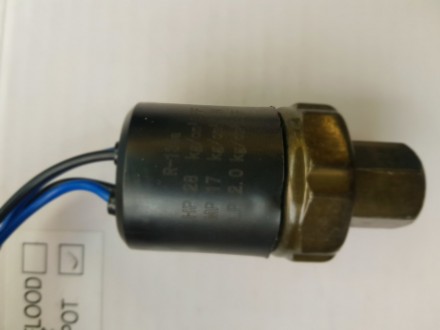 Датчик давления авто кондиционера универсальный 4-х контактный 7/16 ( Внутренняя. . фото 6