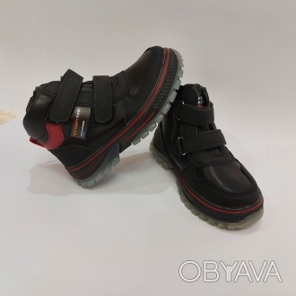 Ботинки для мальчика черного цвета демисезонные или для теплой зимы. Модный, сти. . фото 1