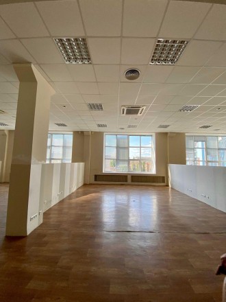 Для нових орендарів Оренда офісу (4 поверх) - кабінетна система з кухнею, сан. в. Солом'янка. фото 2
