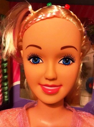 Лялька Defa Lucy голова манекен для зачісок 8415 гребінець, різнобарвні пасма, п. . фото 6
