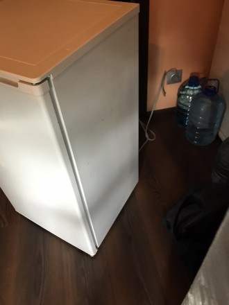 Холодильник  , в отличном рабочем состоянии , есть доставка по городу и обл  Пиш. . фото 8