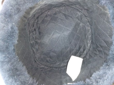 Продам нову зимову шапку-вушанку з натуральної цигейки (овчина) 55-56 розміру. М. . фото 6