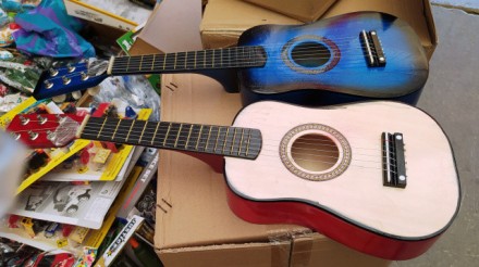 Гітара M 1370 дерев, 52 см, струни 6 шт., запасна струна, медіатор, 3 кольори
Гі. . фото 2