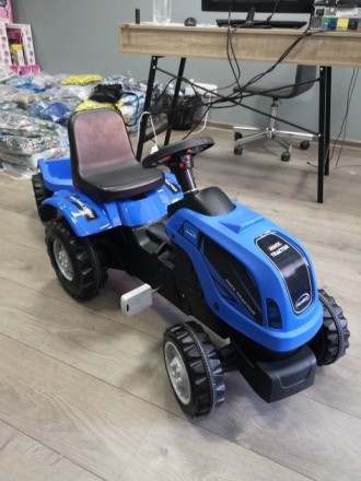 Для детей трактор на педалях с прицепом MMX MICROMAX (01-012) цвет синий
Игрушка. . фото 8