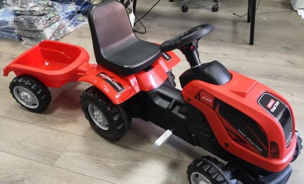 Для детей трактор на педалях с прицепом MMX MICROMAX (01-010) цвет красный
Игруш. . фото 10