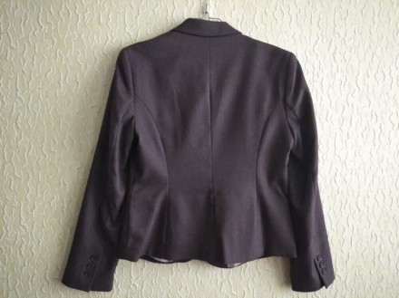 Качественный пиджак р.12, Next.
Цвет - коричневый, неоднотонный.
ПОГ 47 см.
Ш. . фото 7