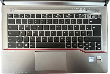 
Ноутбук Fujitsu LifeBook E746/14" (1920x1080) / i5-6300U (2(4) ядра по 2.4 - 3.. . фото 6