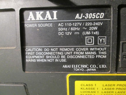 Магнітола AKAI AJ-305CD, стерео, радіо - тюнер, Японія, 50х25х17 см

Магнітола. . фото 9