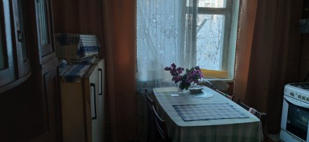 Квартира находится в тупике маршруток, в советском жилом состоянии, под ремонт. . Тополь-3. фото 6