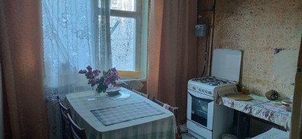 Квартира находится в тупике маршруток, в советском жилом состоянии, под ремонт. . Тополь-3. фото 9