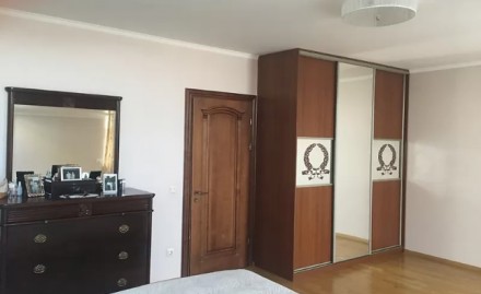 Продається жилий котедж(будинок на 3 сімї) в Байківцях. З ремонтами і меблями (в. . фото 9