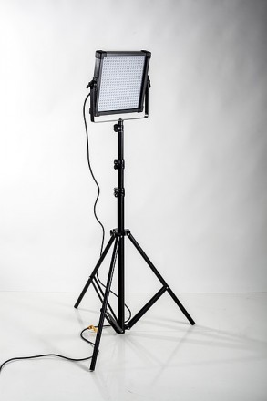Світлодіодне постійне студійне відео світло LED F&V K4000S (K4000S) (18020002)
L. . фото 8