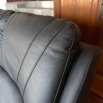 Б/в дуже гарний стан
В комплект входить тримісний диван та крісло реклайнер
Дива. . фото 9