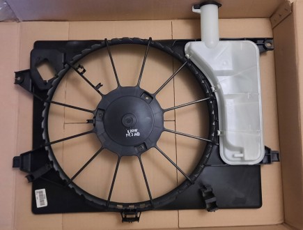 Дифузор вентилятора радіатора Hyundai Elantra MD 2011-2013рік. Виробник HCC-Hano. . фото 3