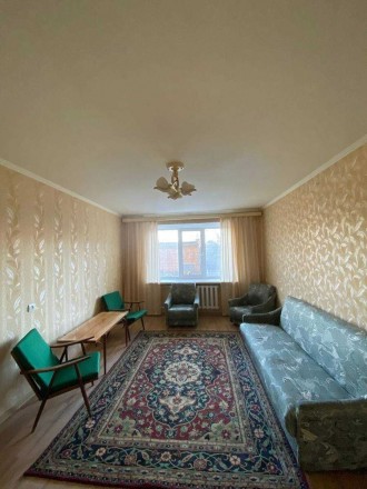 Продаж 3-х кімнатної квартири у спальному районі Полтави. 
Простора вітальня, за. . фото 5